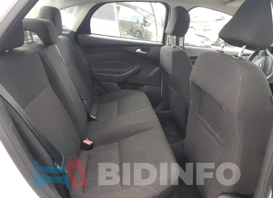 1FADP3F28FL256472 Photo# 10