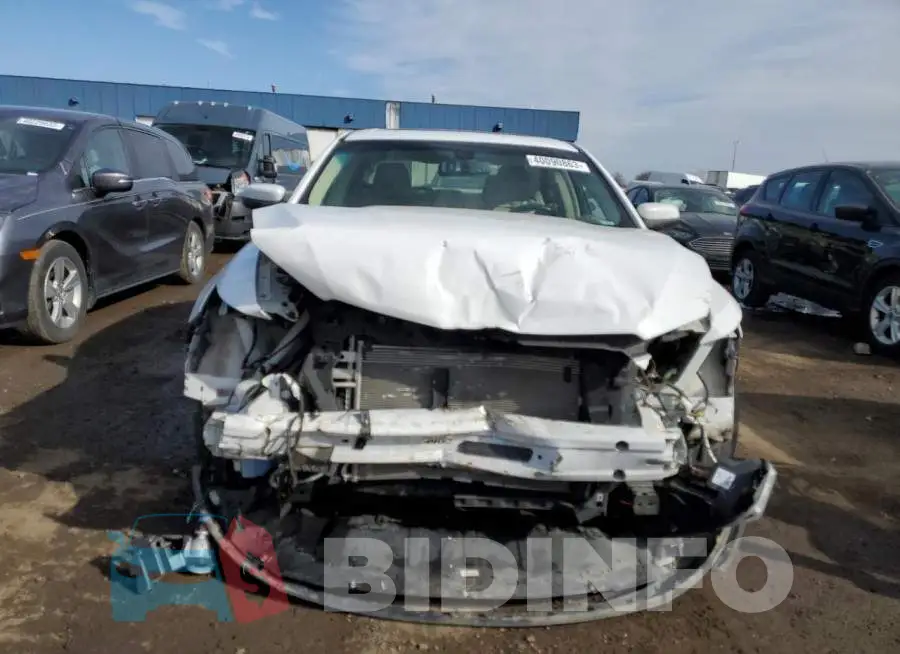 1FAHP2E86JG138763 Photo# 5