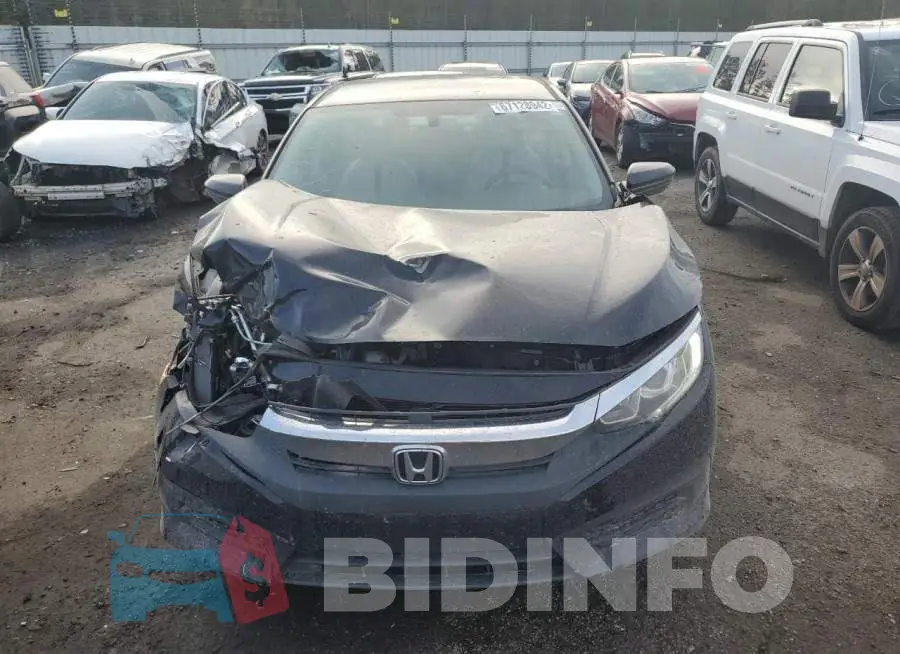 19XFC2F56HE000815 Photo# 5