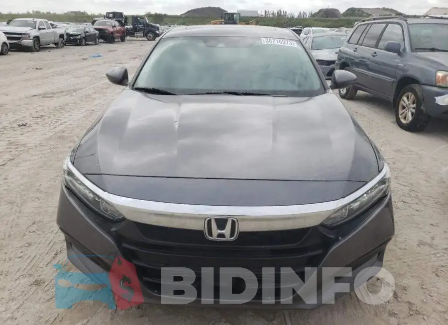 1HGCV2F55JA038947 Photo# 5
