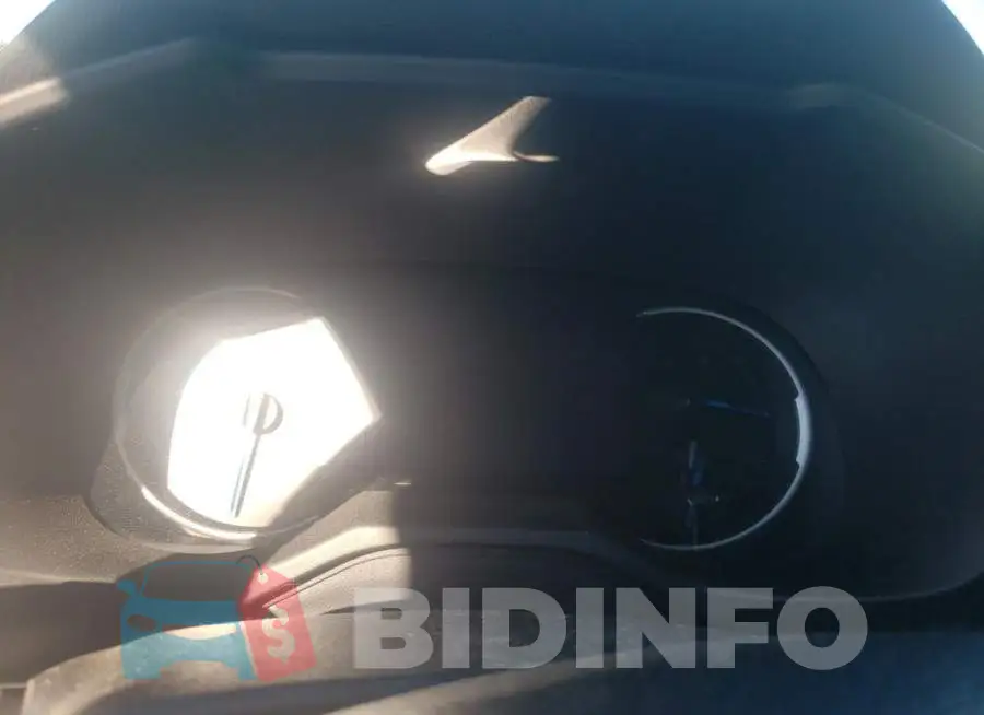 4T3D6RFV7MU057627 Photo# 9