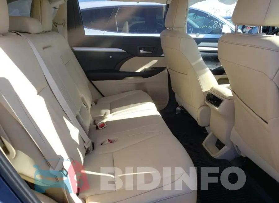 5TDJZRFHXKS706856 Photo# 6