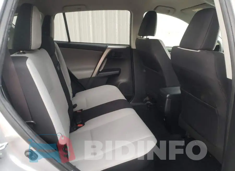 JTMRJREV4JD195740 Photo# 6