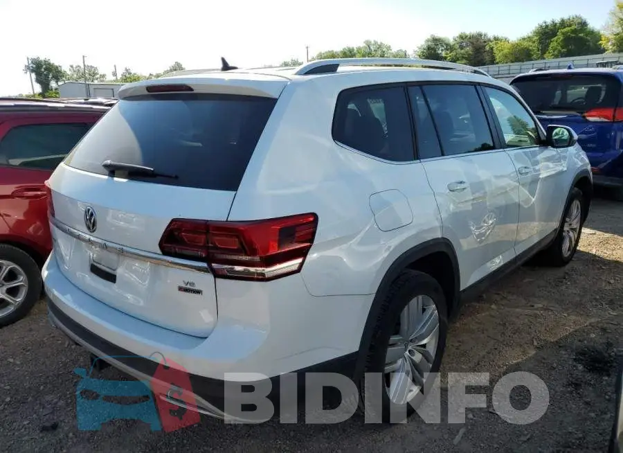1V2UR2CA5KC600813 Photo# 4