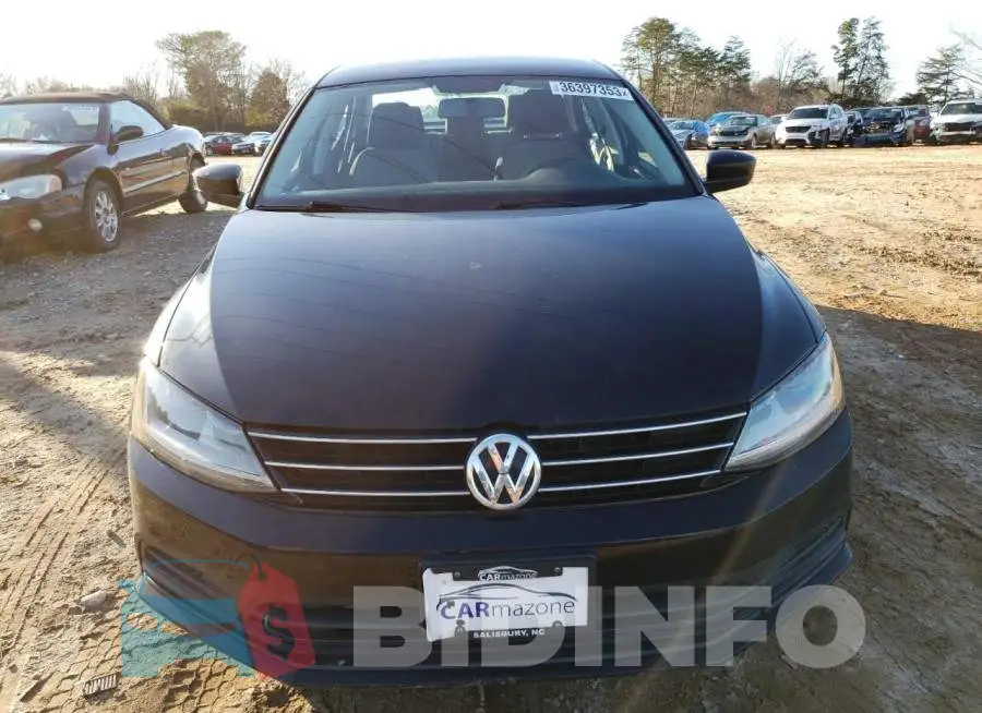 3VW2B7AJ0HM236835 Photo# 5