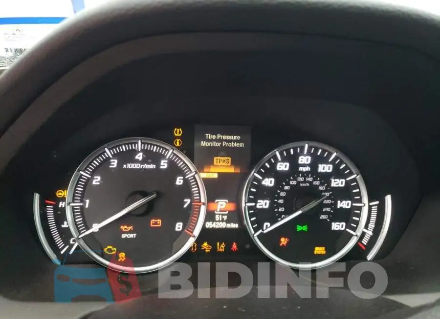 19UUB1F58JA008753 Photo# 9