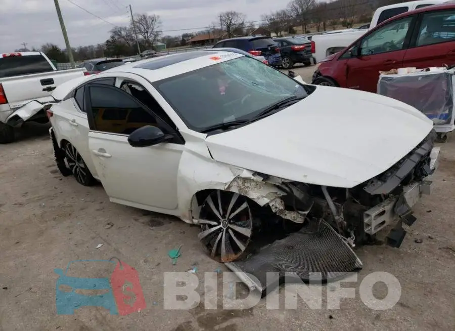 1N4BL4CV2KC175243 Photo# 4