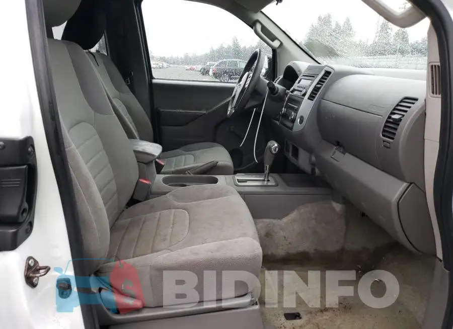 1N6BD0CT2GN749184 Photo# 10