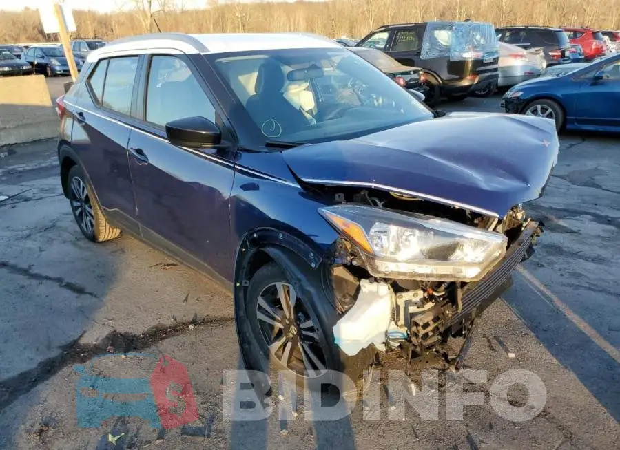 3N1CP5CU8JL544077 Photo# 4