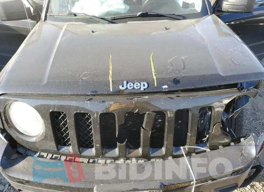 1C4NJPFB0ED826318 Photo# 12