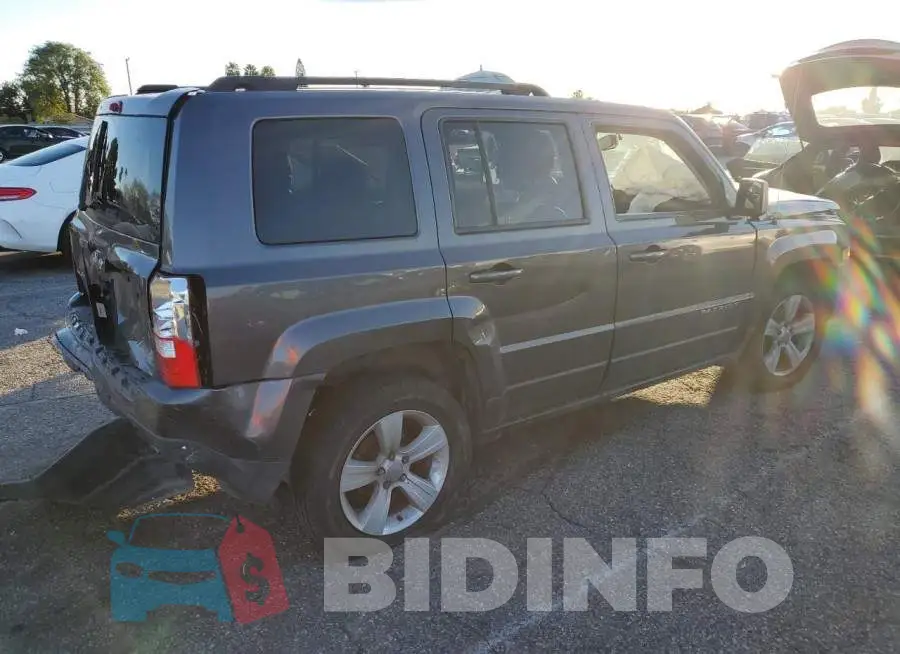 1C4NJRFB8GD742147 Photo# 3