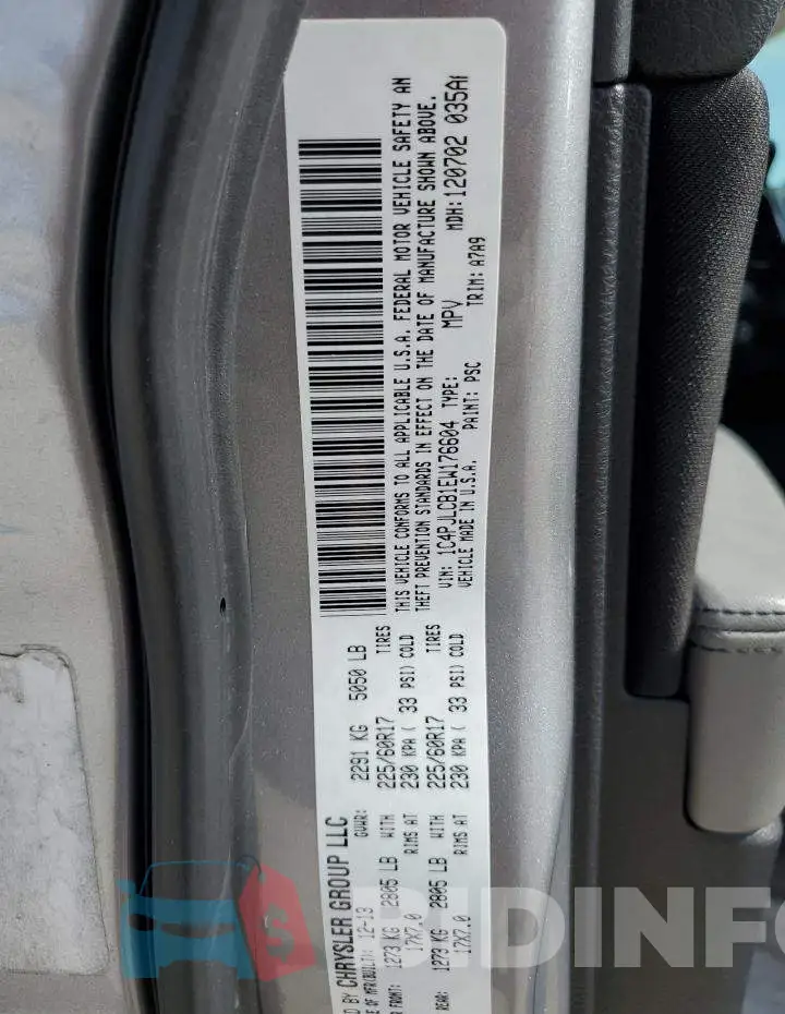 1C4PJLCB1EW176604 Photo# 13