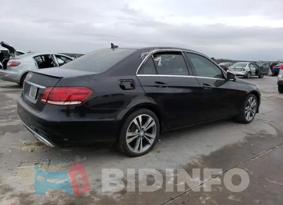 WDDHF5KB4FB111084 Photo# 3