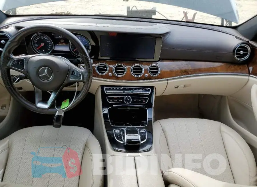 WDDZF4KB1HA173873 Photo# 8