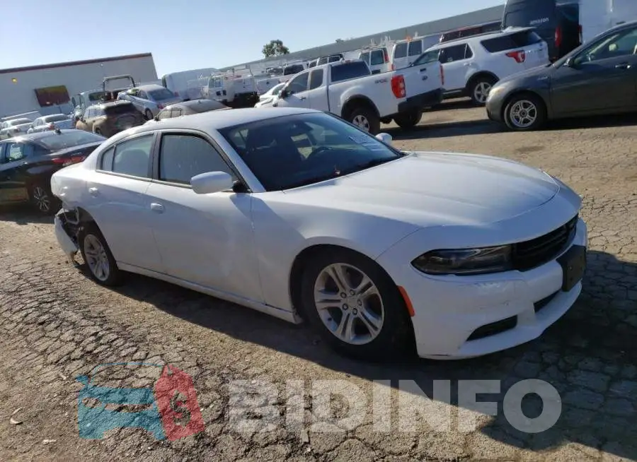2C3CDXBG1KH643996 Photo# 4