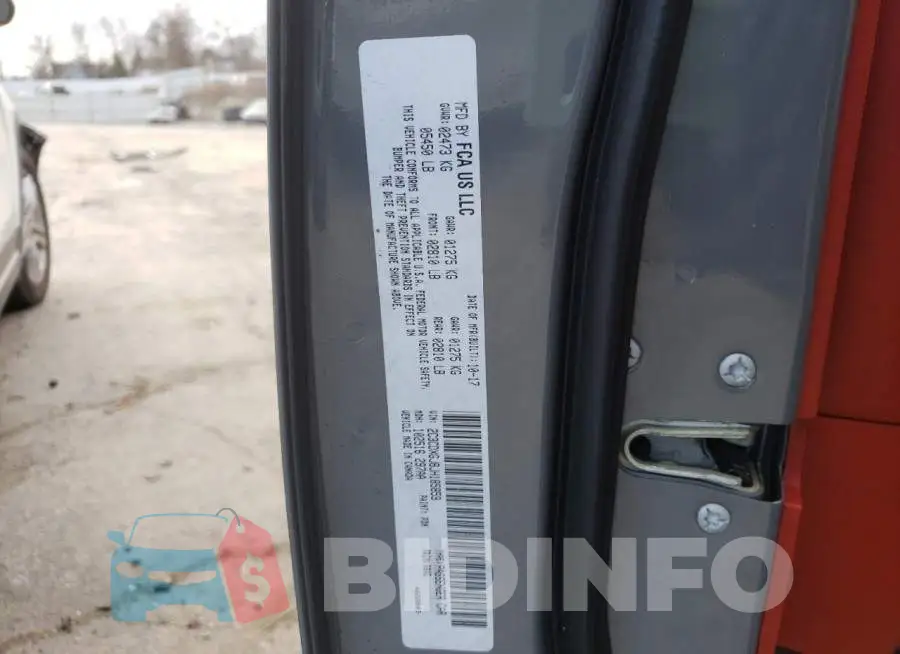 2C3CDXGJ8JH185859 Photo# 12