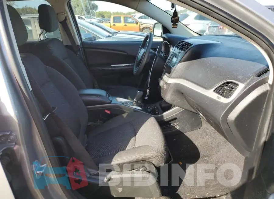 3C4PDCBG5HT510616 Photo# 5