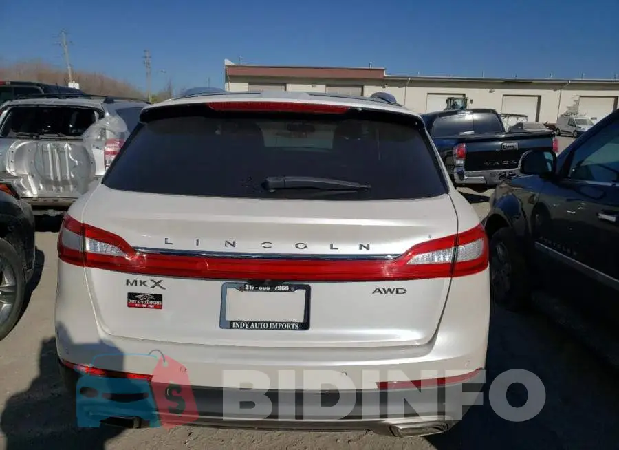 2LMTJ8LR1GBL27258 Photo# 6