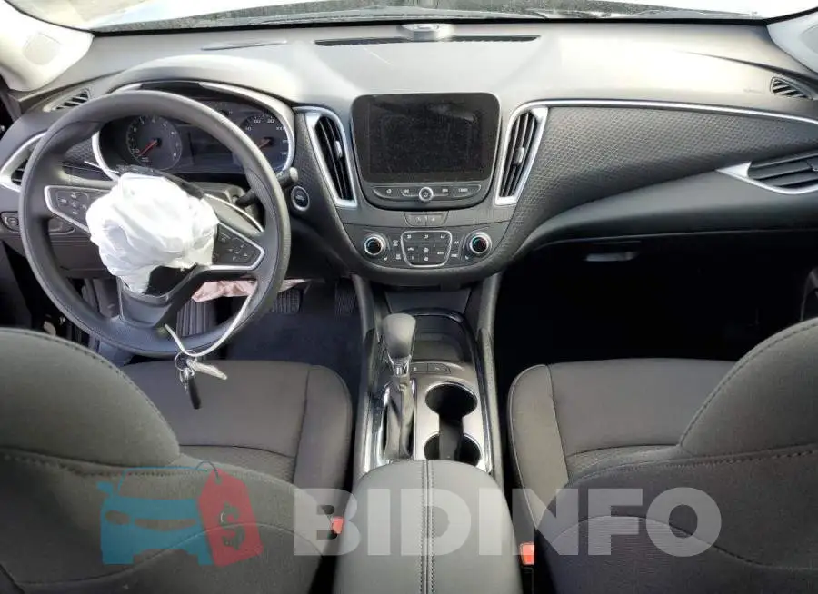 1G1ZD5ST1PF132068 Photo# 8