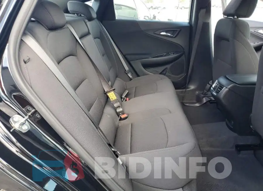 1G1ZD5ST1PF132068 Photo# 10