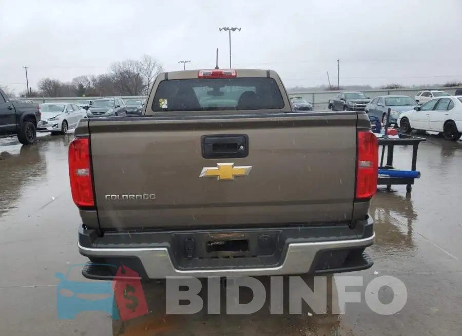 1GCHSAE32F1150023 Photo# 6