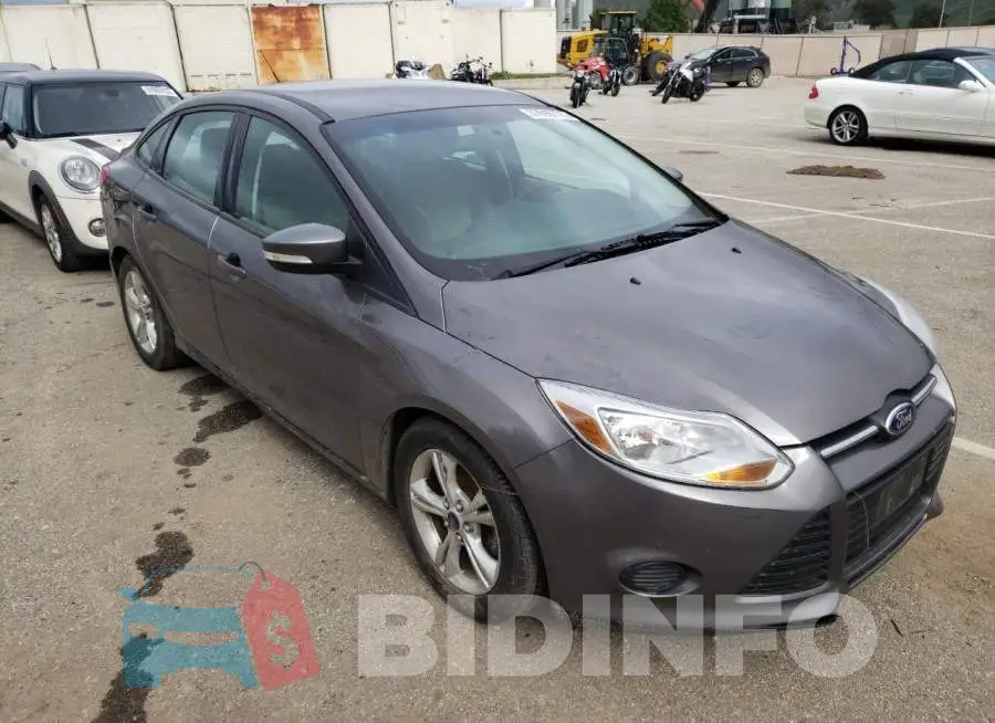 1FADP3F27EL382062 Photo# 4