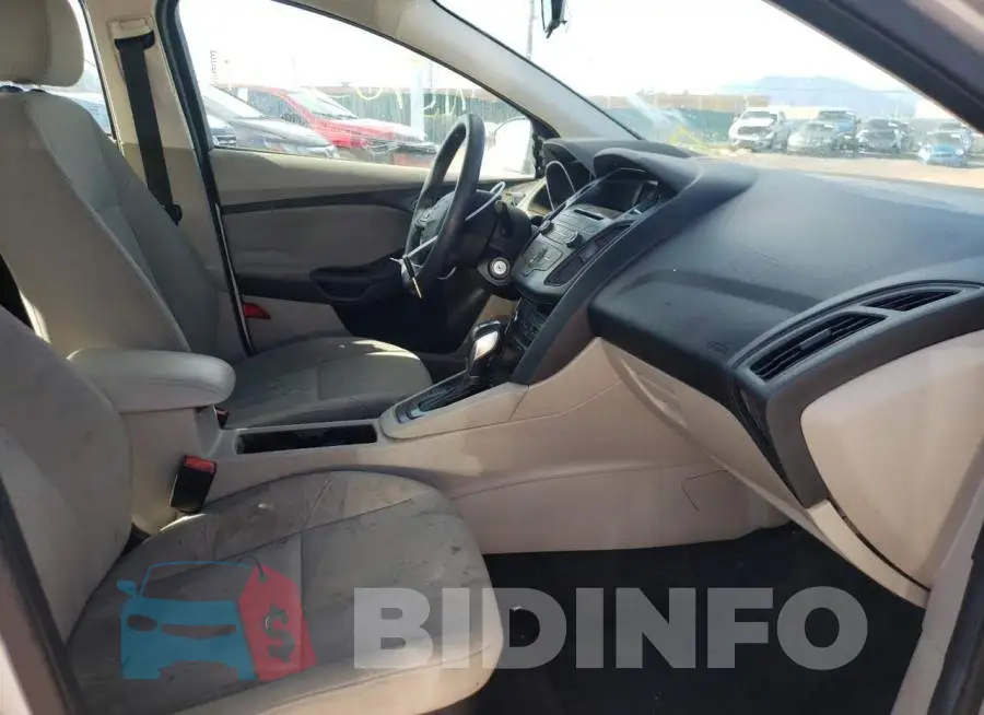 1FADP3F27GL319160 Photo# 5