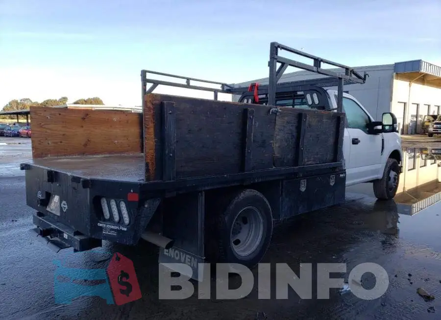 1FDRF3G61LEE51300 Photo# 3