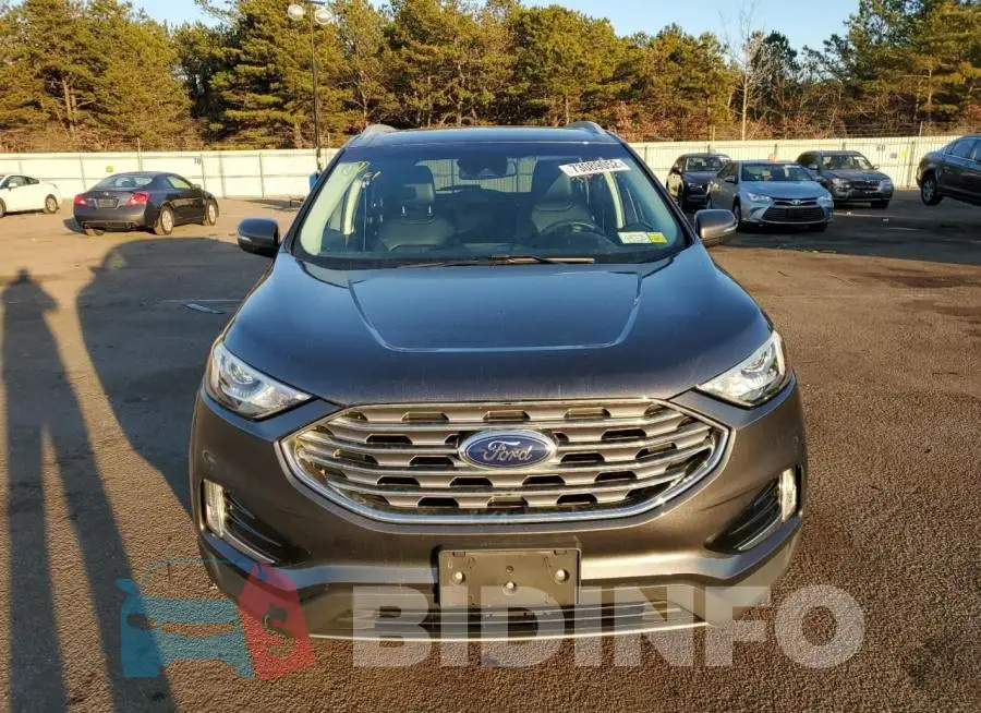 2FMPK4J93LBA82141 Photo# 5