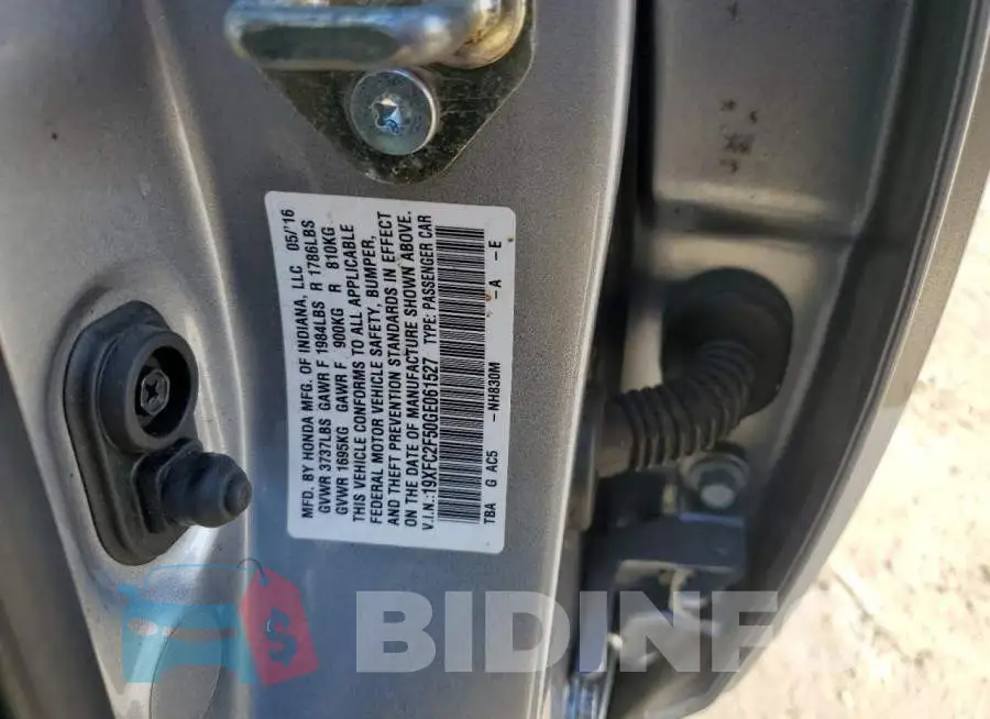 19XFC2F50GE061527 Photo# 12