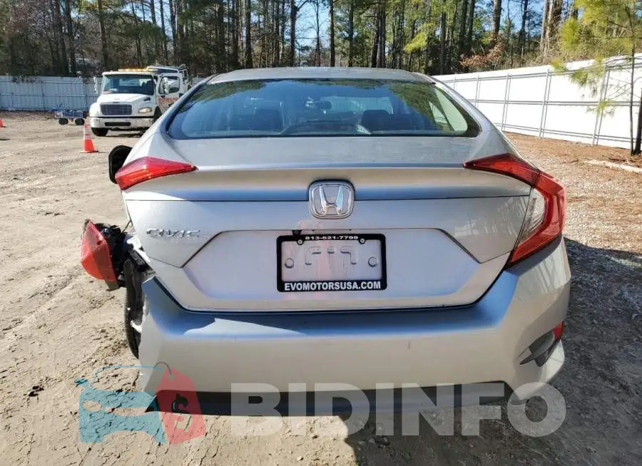 19XFC2F50GE061527 Photo# 6