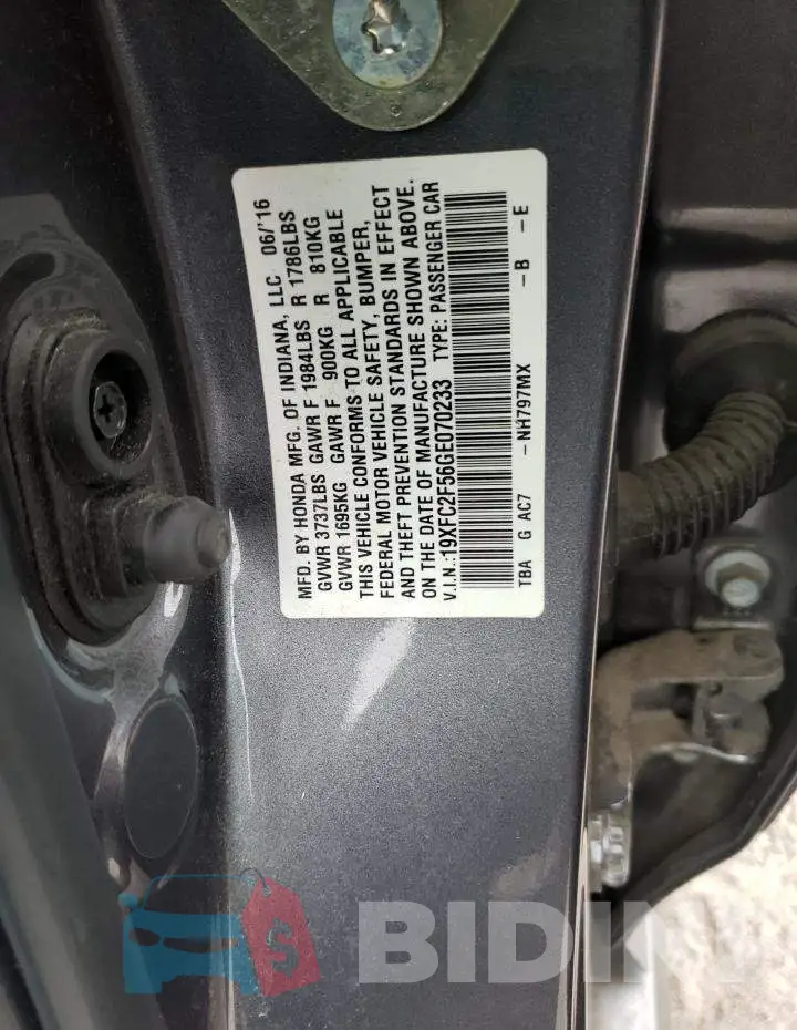 19XFC2F56GE070233 Photo# 12