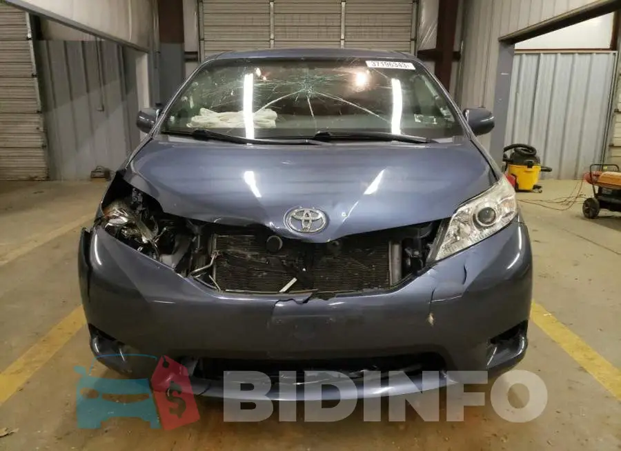 5TDKK3DCXFS645284 Photo# 5