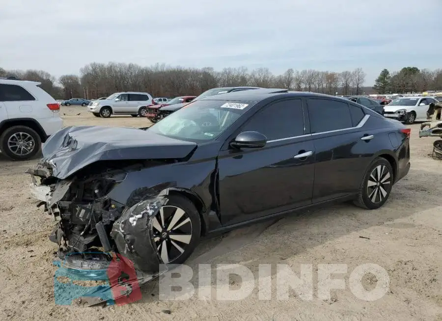 1N4BL4EV7LC117742 Photo# 1