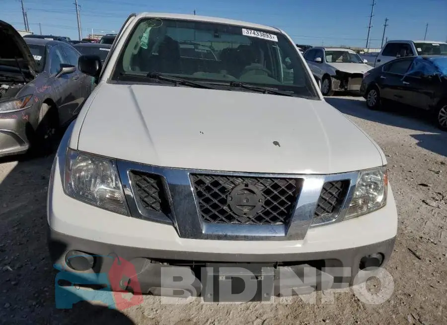 1N6BD0CT4HN732517 Photo# 5