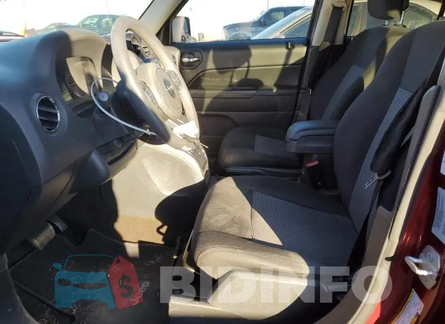 1C4NJPBAXFD285776 Photo# 7