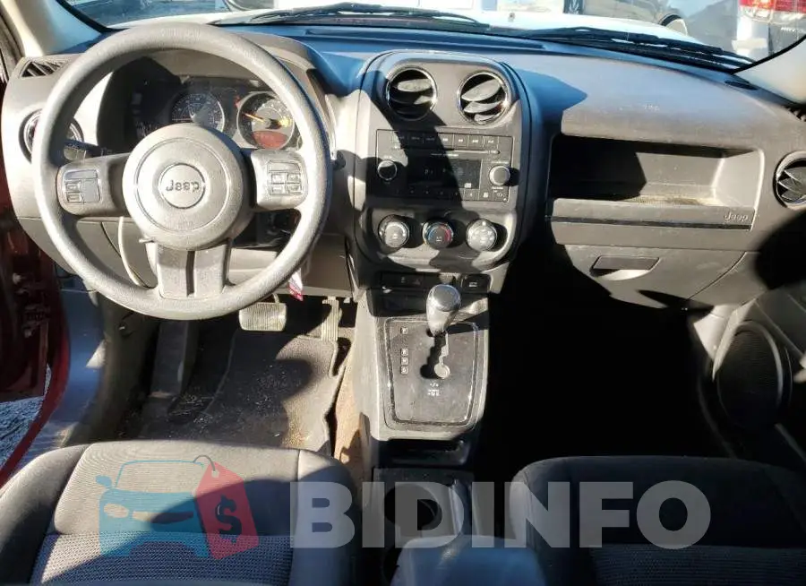 1C4NJPBAXFD285776 Photo# 8