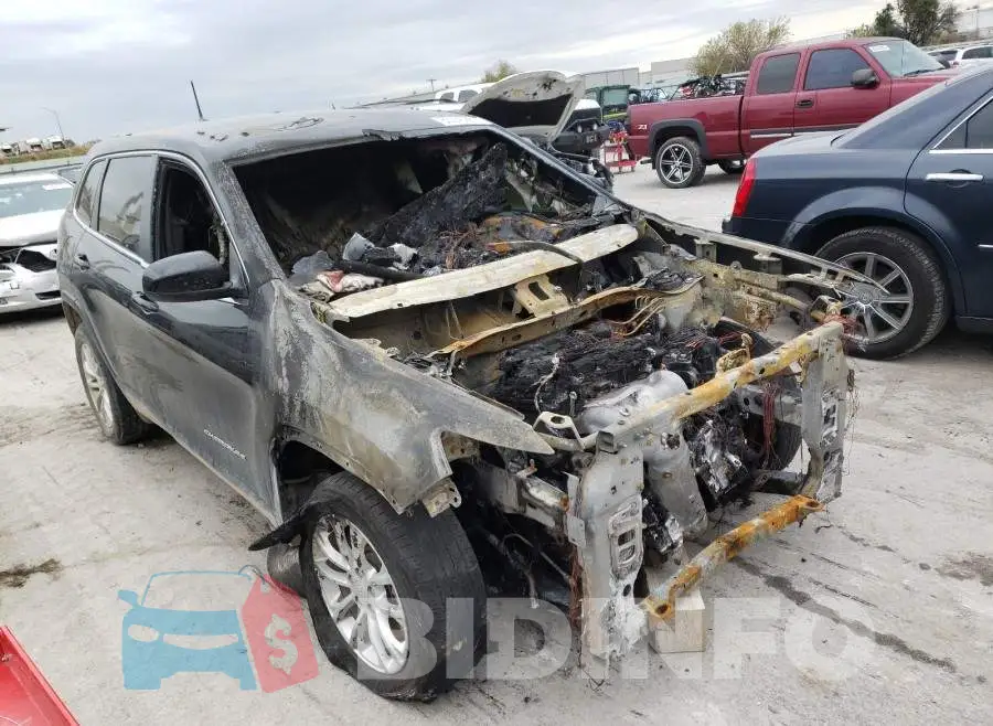 1C4PJLCB3KD487734 Photo# 1