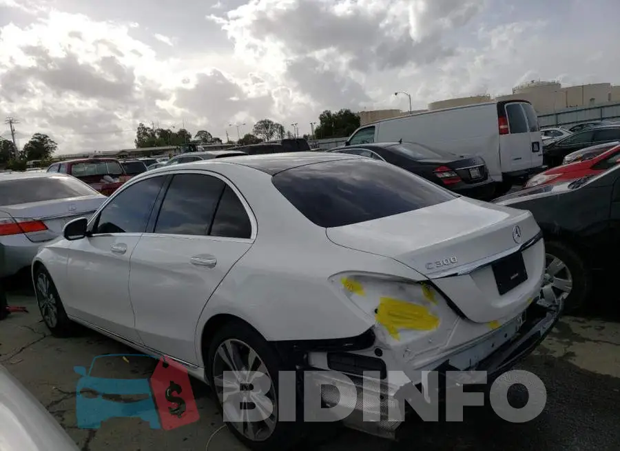 WDDWF8DB8KR514914 Photo# 2