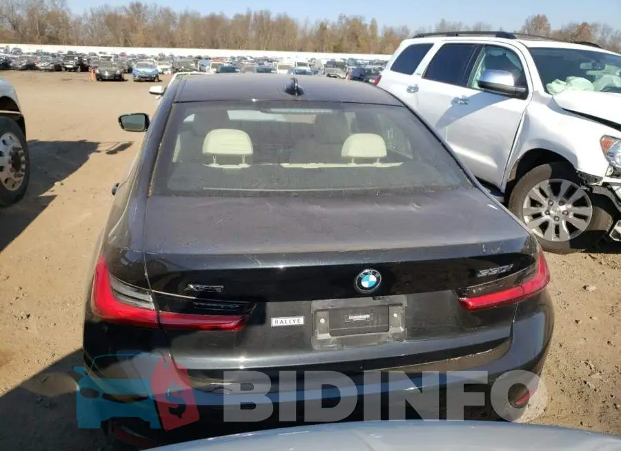 3MW5R7J02M8B96244 Photo# 6