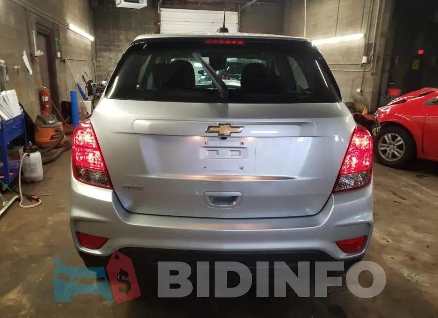 KL7CJKSB5JB717050 Photo# 6
