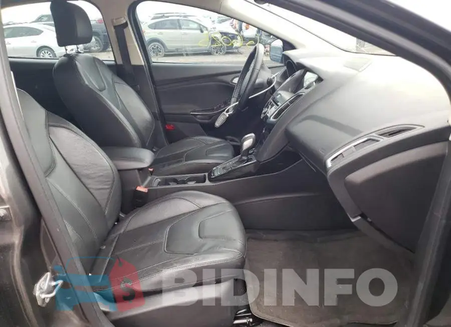 1FADP3N24GL203061 Photo# 5