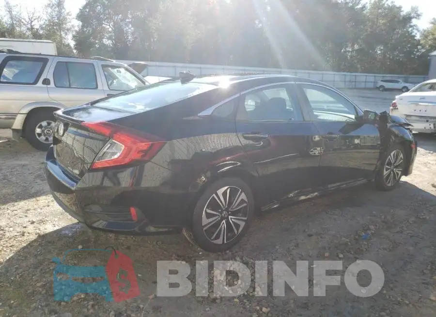 19XFC1F37HE030155 Photo# 3