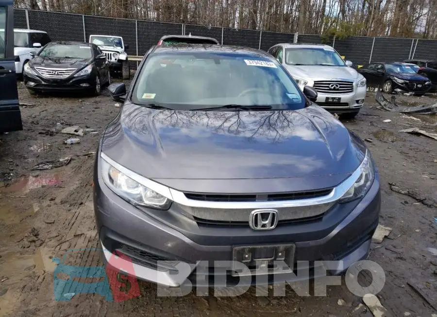 19XFC2F71HE028314 Photo# 5