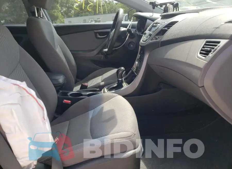 5NPDH4AE9GH784865 Photo# 5