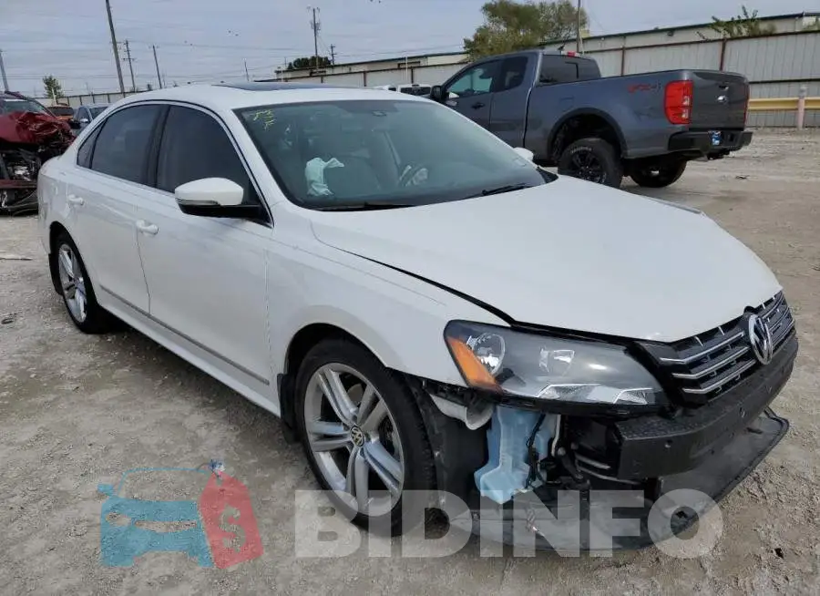 1VWCS7A35EC022474 Photo# 4