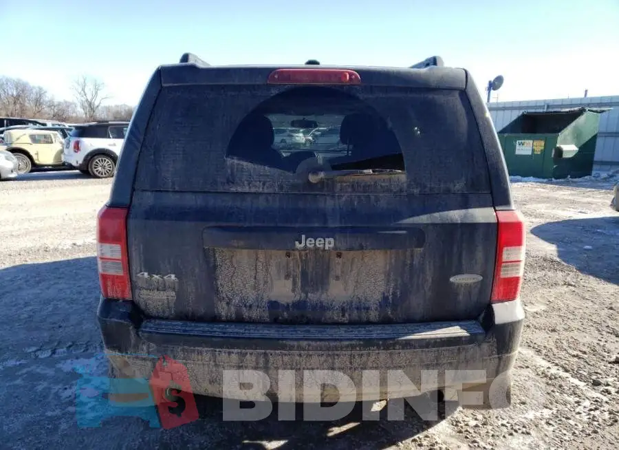 1C4NJRFB2ED739032 Photo# 6