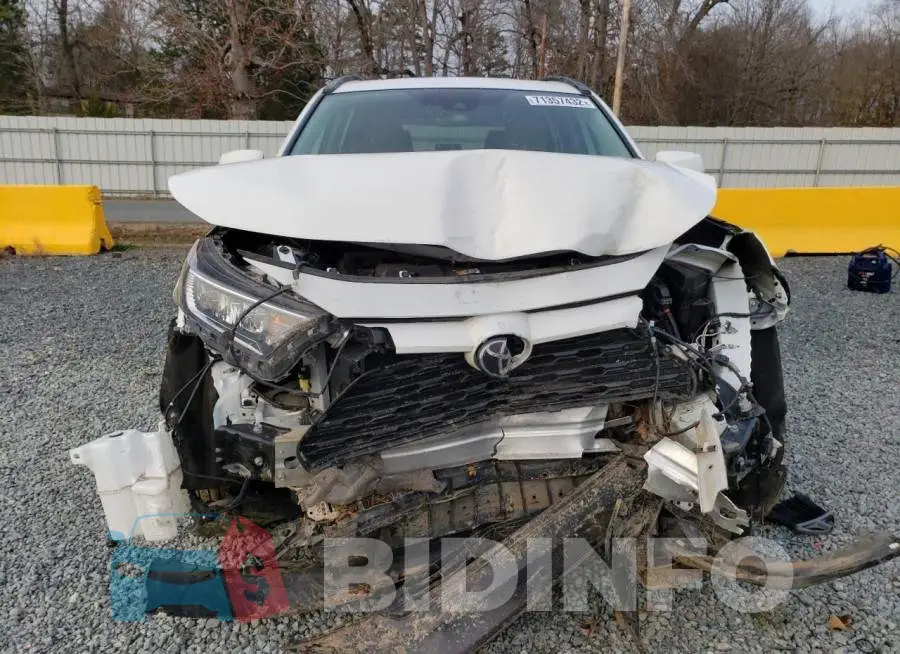 2T3C1RFV6KW044200 Photo# 5