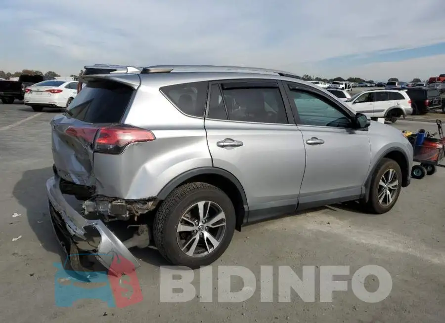 2T3WFREV2JW408739 Photo# 3