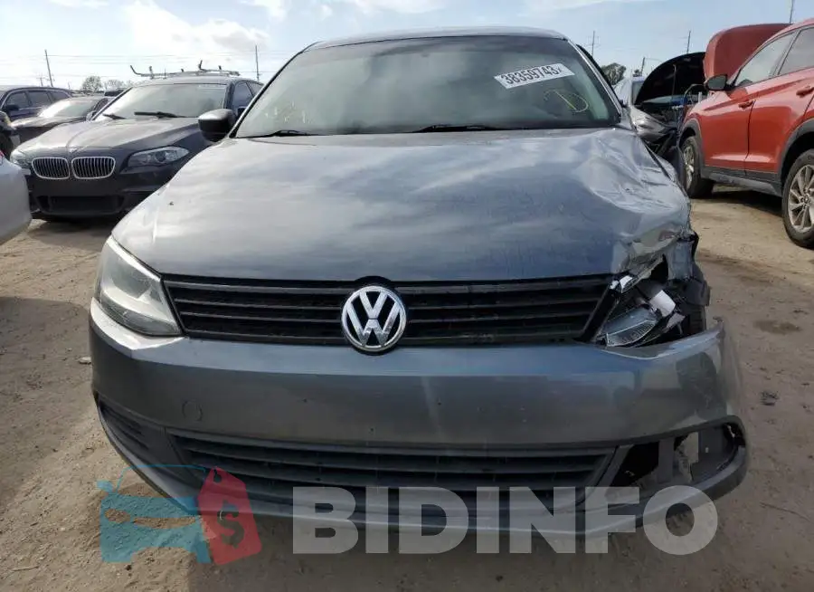 3VW2K7AJXEM364897 Photo# 5